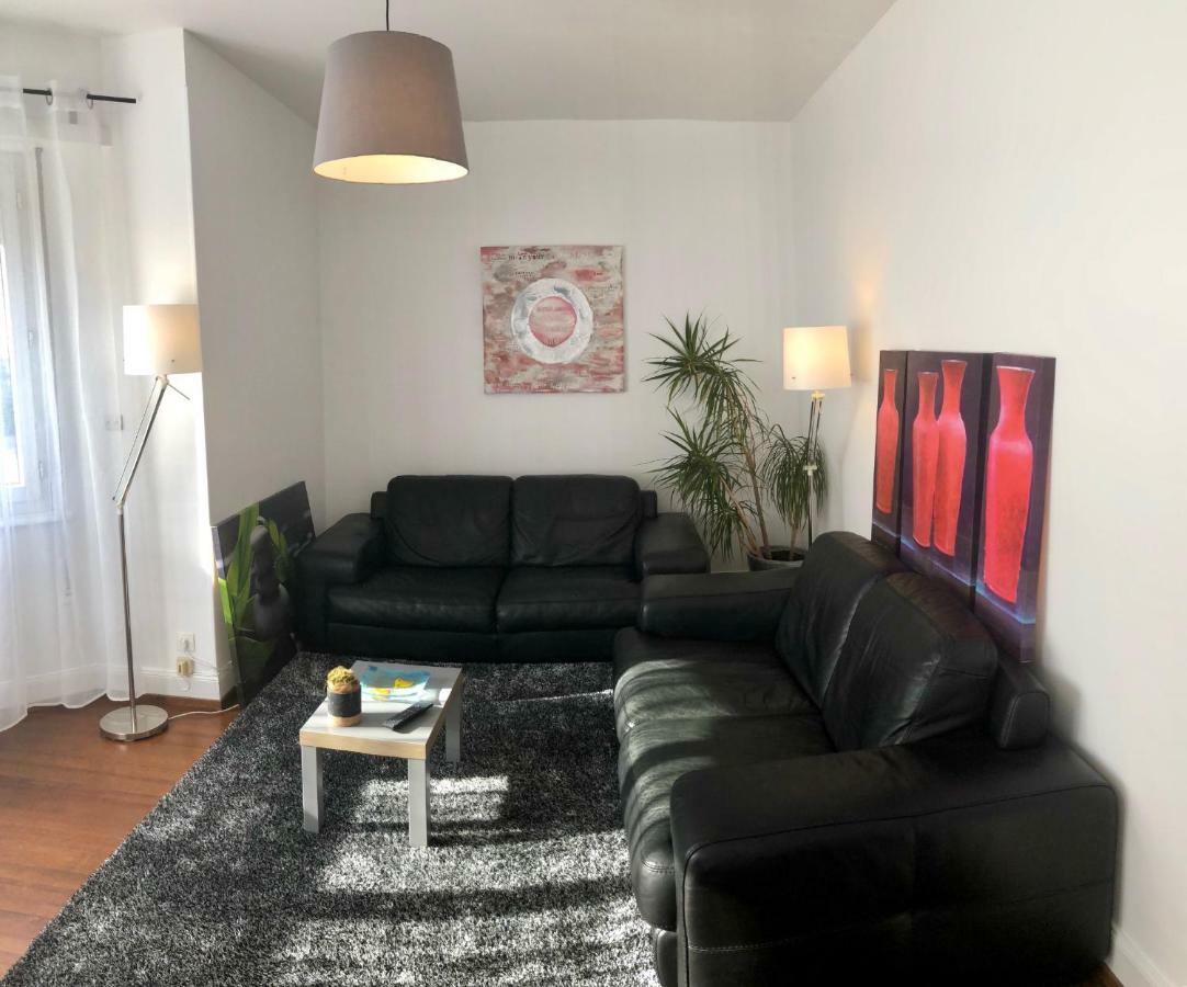 Grand 3 Pieces Stationnement Gratuit Dans La Rue Apartment Strasbourg Luaran gambar